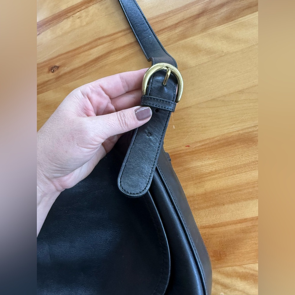 Vintage Coach Black Leather Shoulder Bag - Picture 3 of 13